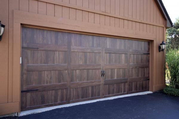 Stamped Carriage House in Mahogany 
