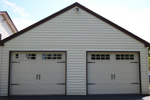 Stamped Carriage House in Almond w-Stockton Windows