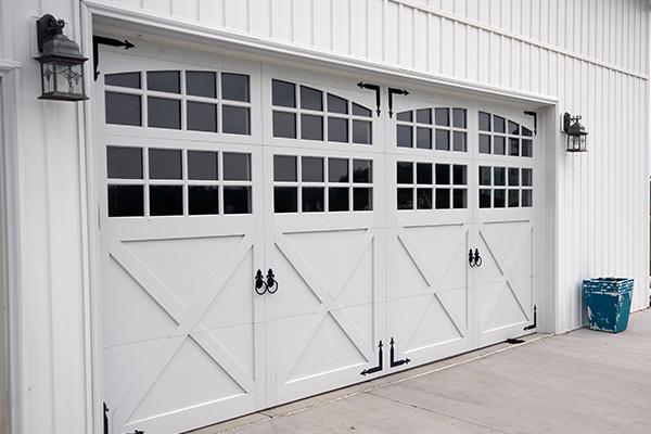 Overlay Carriage House in White w-2 Rows of Stockton Windows