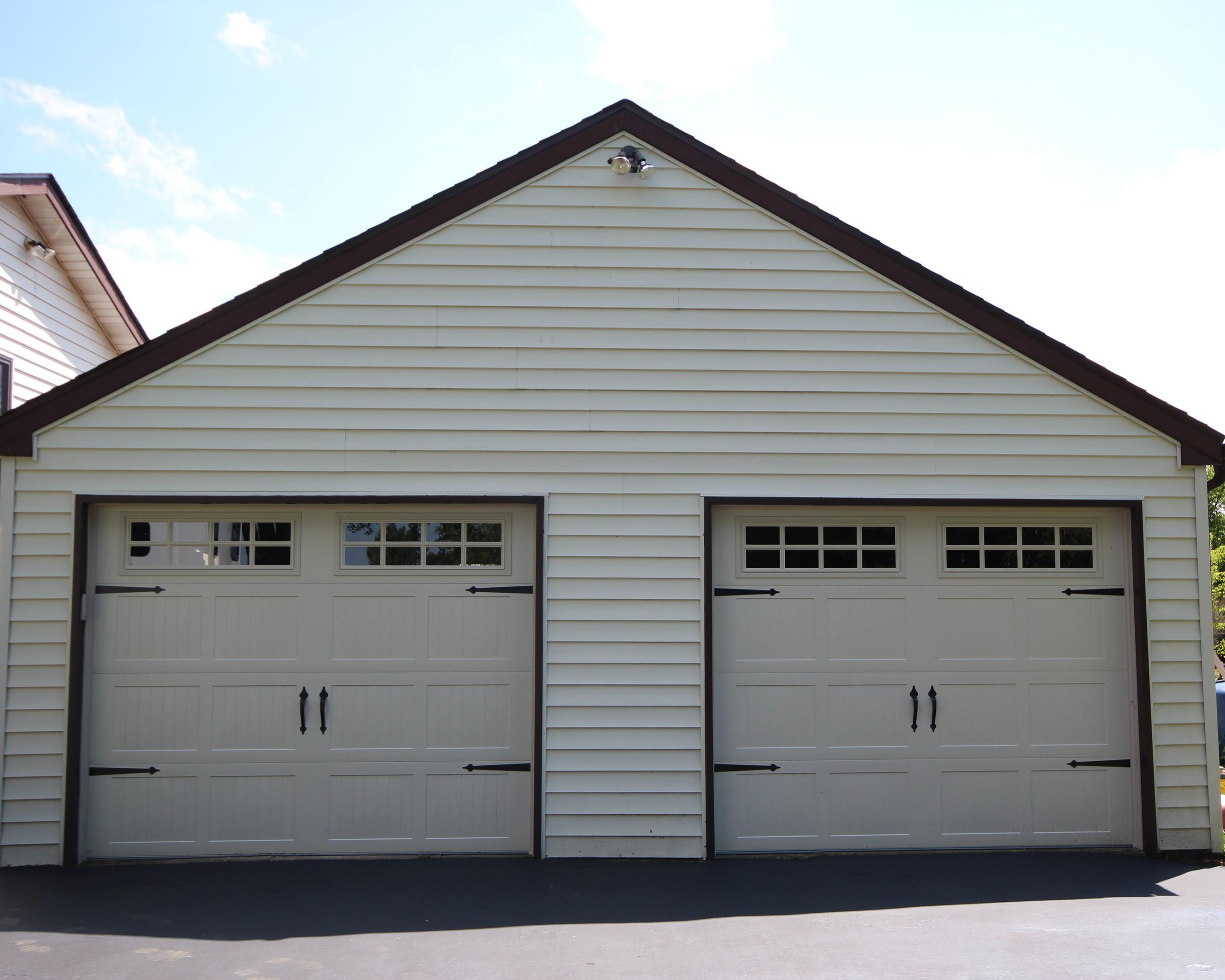 Stamped Carriage House in Almond w-Stockton Windows