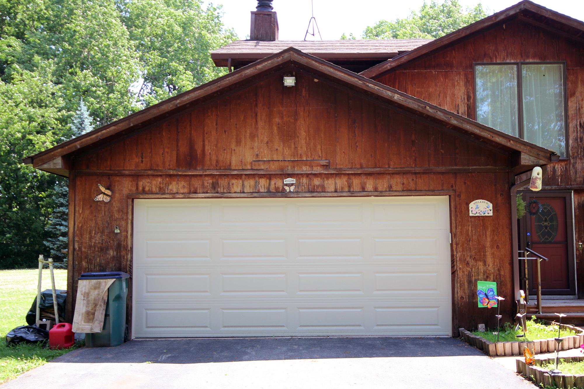 Raised Panel Door in Desert Tan